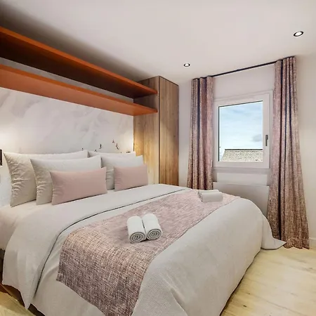 Raffine Avec Acces Pistes Et Jacuzzi - Fr-1-568-57 * Courchevel